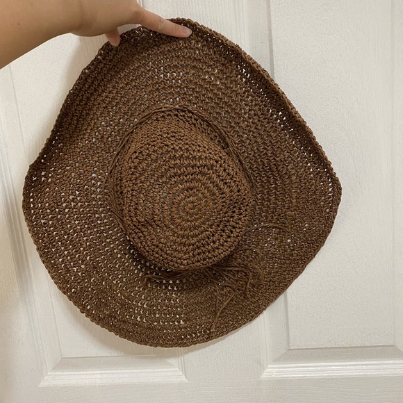 Straw hat - Picture 2 of 4
